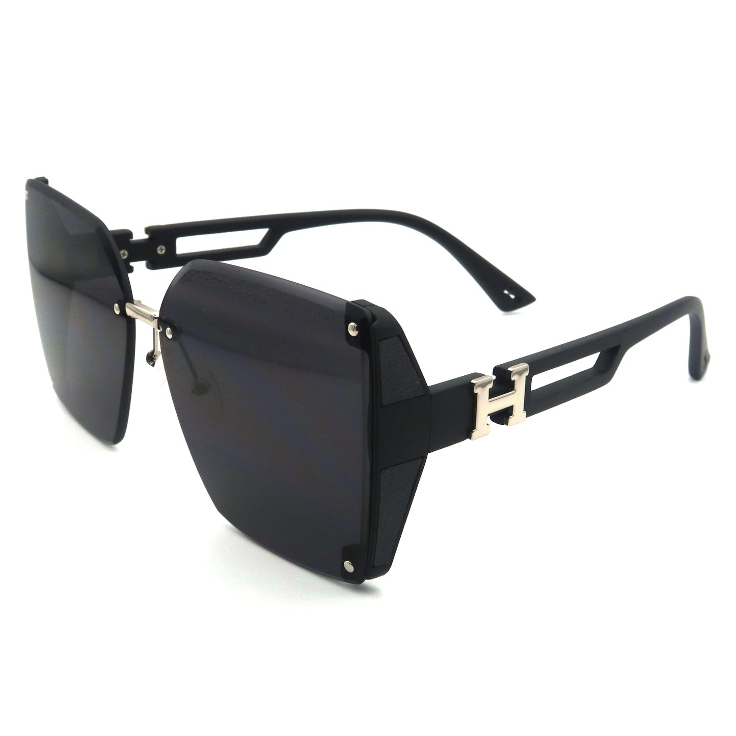 Expertly designed women's sunglasses with sophisticated frames and vibrant UV-protected lenses for bold, modern style