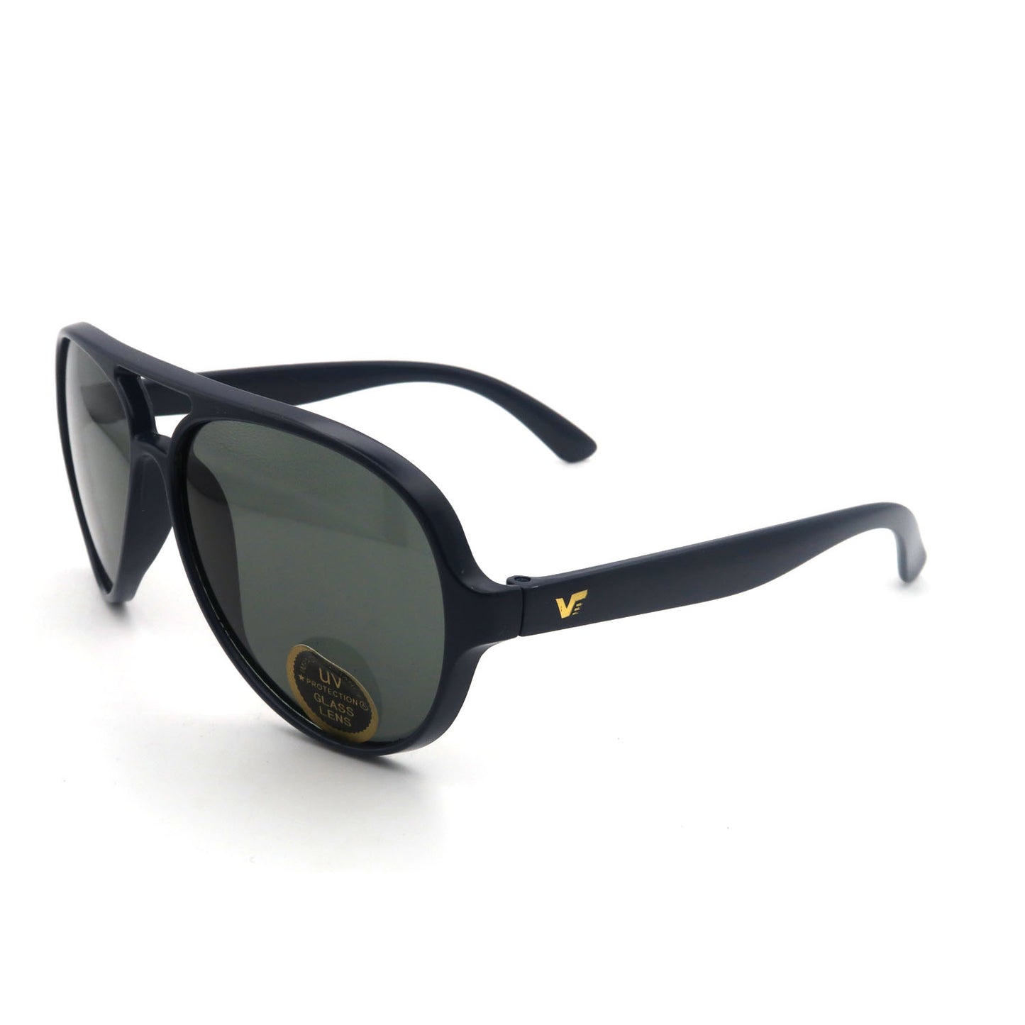 Men's sunglasses with classic glass lenses